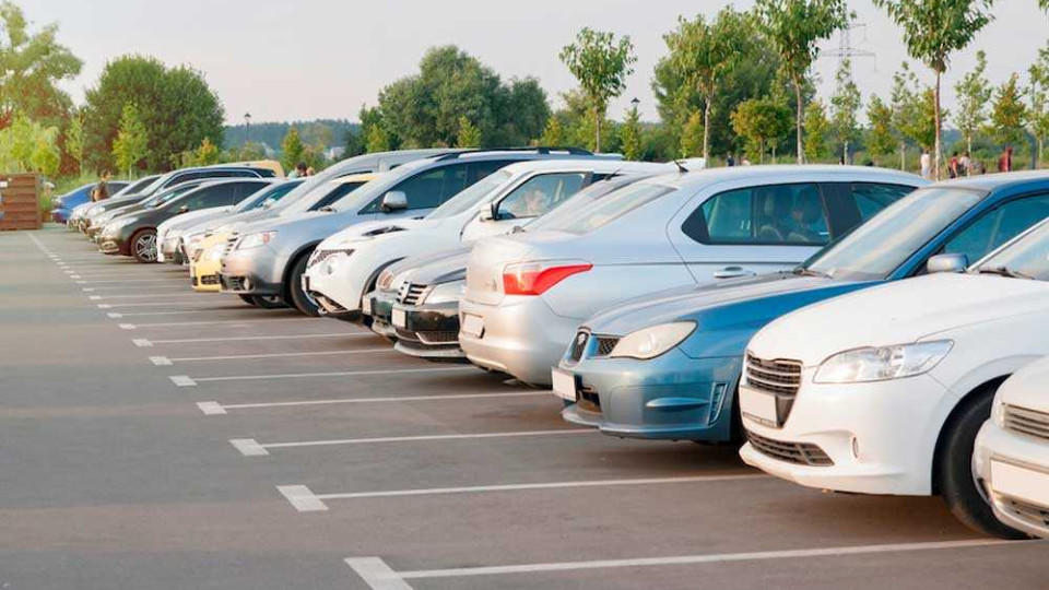 Посадовець ТЦК зміг мобілізувати автомобілів у підприємців на 11 млн грн, вибираючи їх на свій смак – ДБР